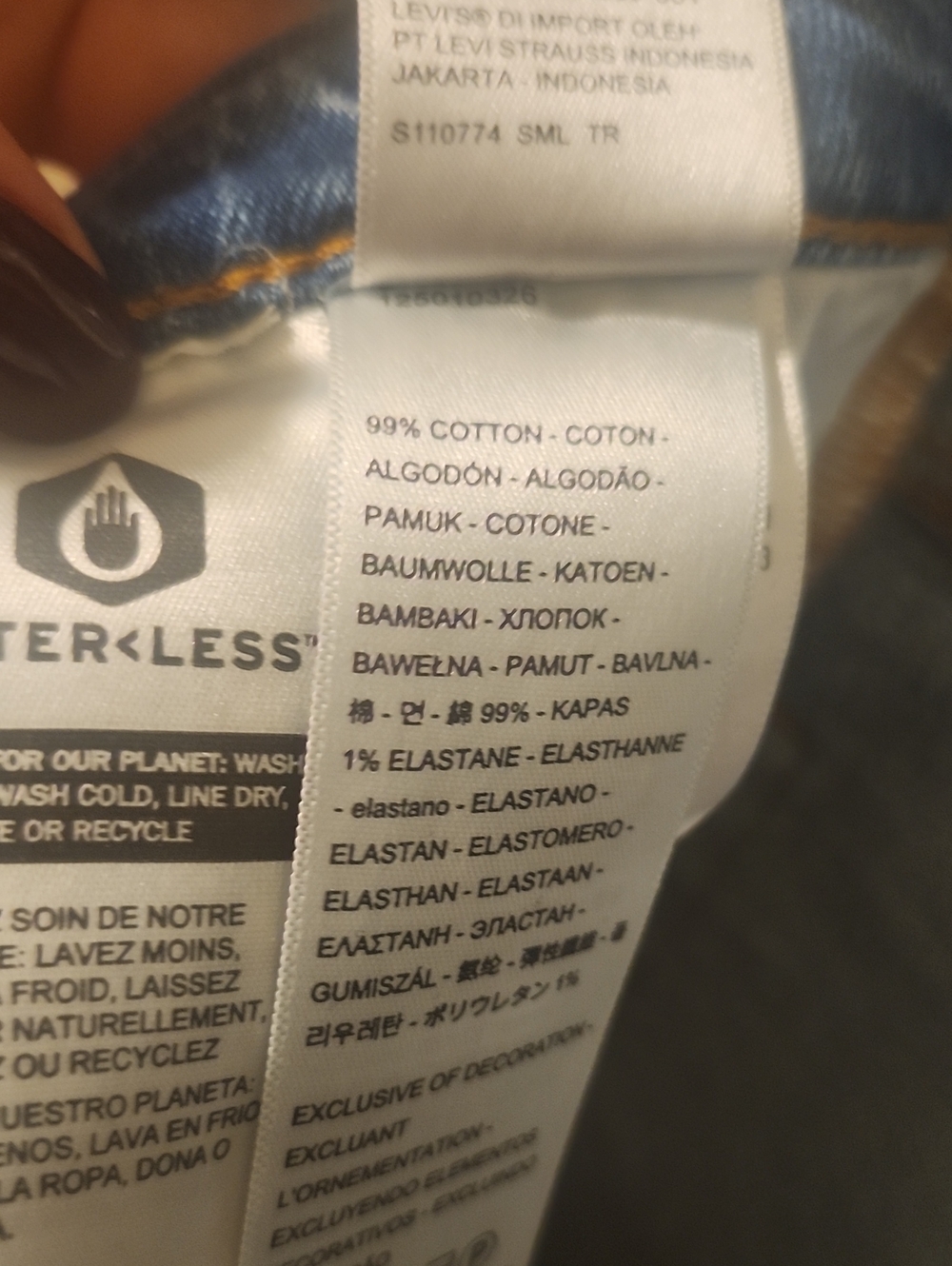 Levis Denim - Picture 2 of 7